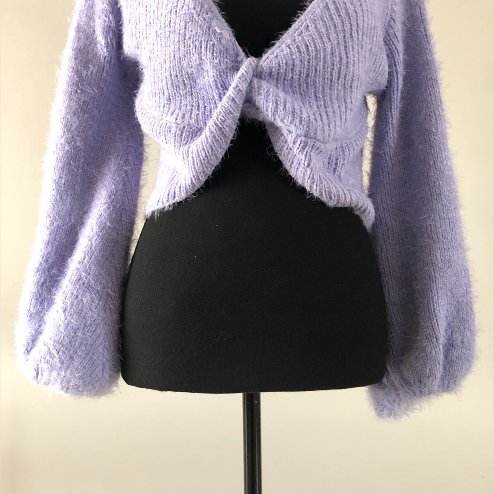 Women’s HYFVE Lavender Cropped Twist-Front Sweater size S - Picture 3 of 11